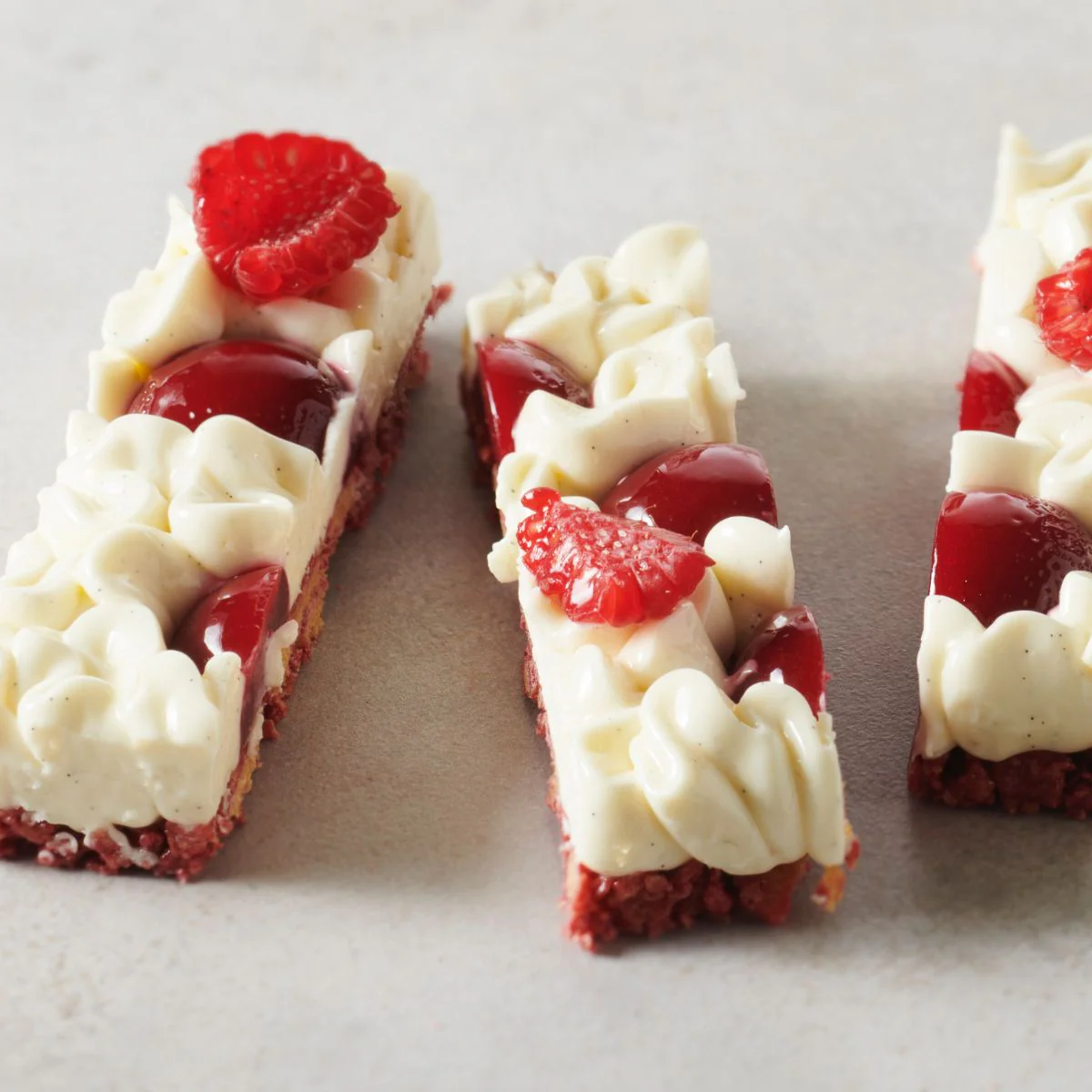 Raspberry Inspiration Fruit Couverture - 8.8oz - Image 5